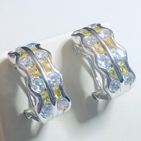 Vintage Ivana Trump Sterling Silver & CZ Huggie Earrings - Picture 5 of 13